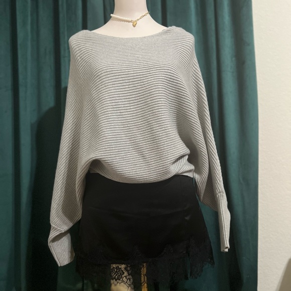 Chic Off-the-Shoulder Sweater in Light Gray - Picture 1 of 5
